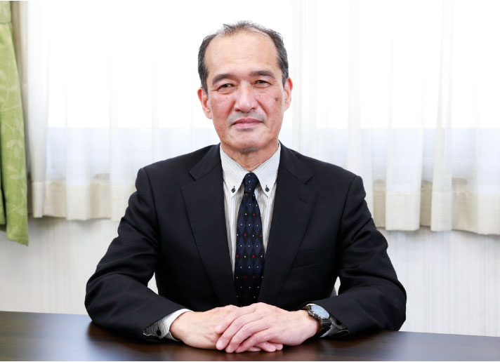 代表取締役社長　橋本謙一